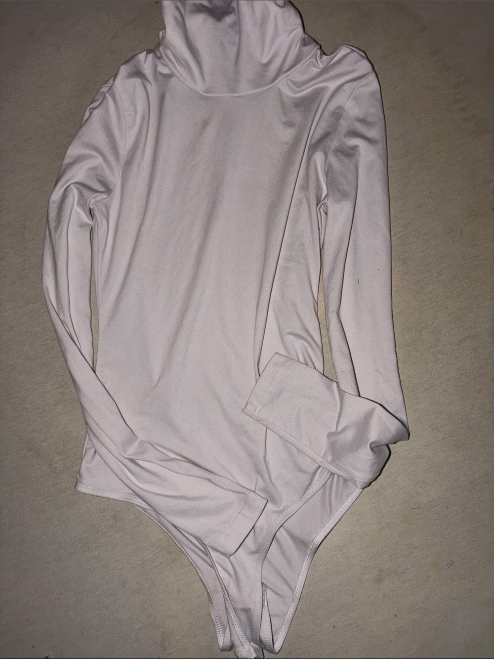 Womens Size XS SHEIN Long-Sleeve Turtleneck Bodysuit in Light Pink